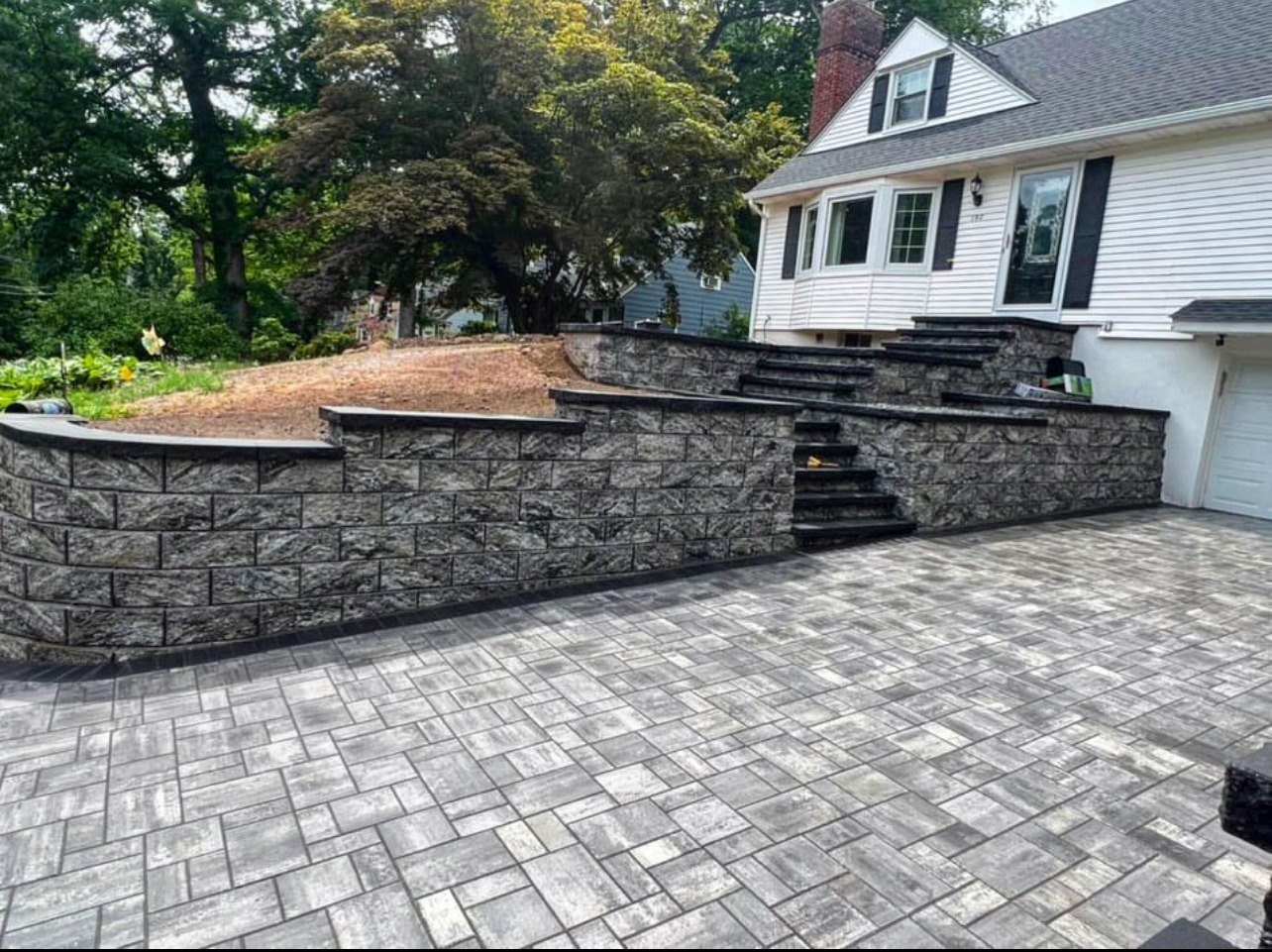 Paver driveway and retaining wall project
